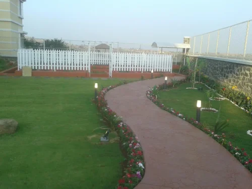 Kitchen-Garden-Picket